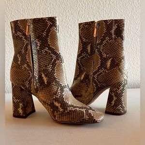 SAM EDELMAN| Womens Codie Block Heel Ankle Boots Vegan Snake Print| Size 5